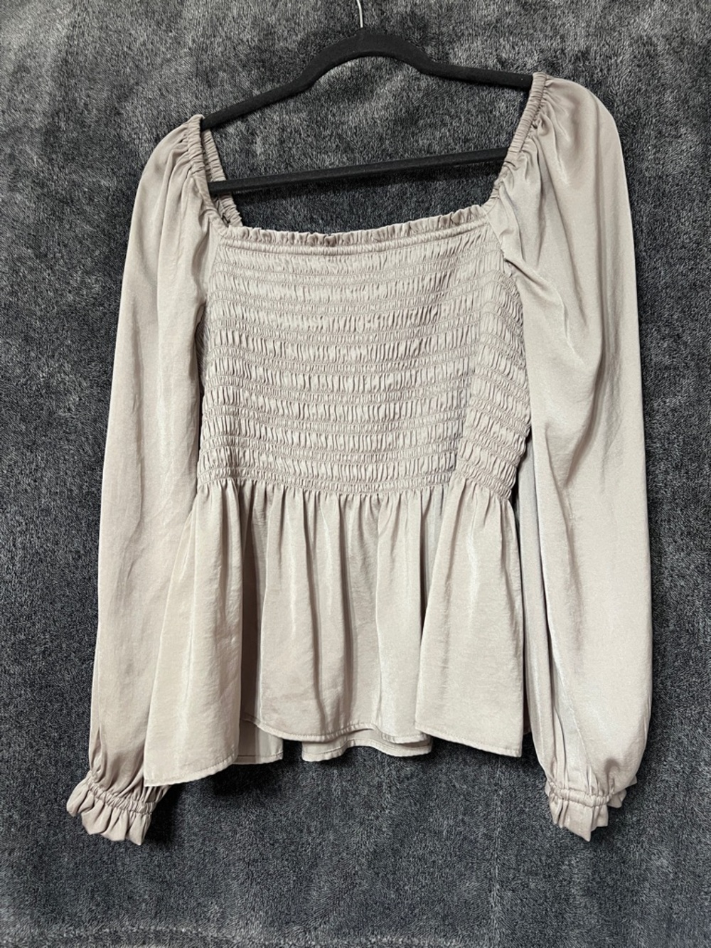 Gap Women’s Smocked Long-Sleeve Peplum Top - Taupe Color